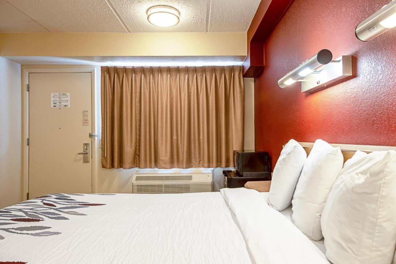 Red Roof Inn Virginia Beach Exterior photo